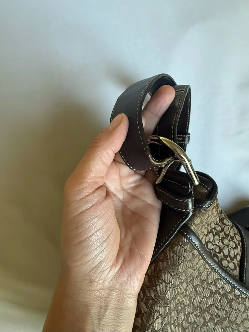 Coach style wear features
